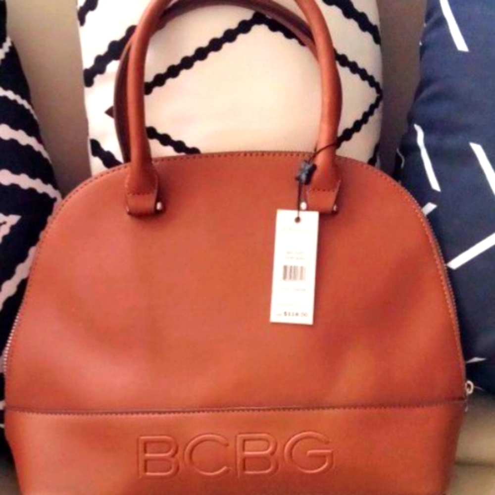 💖🔥 BEAUTIFUL BRAND NEW BCBG BAG 💖🔥